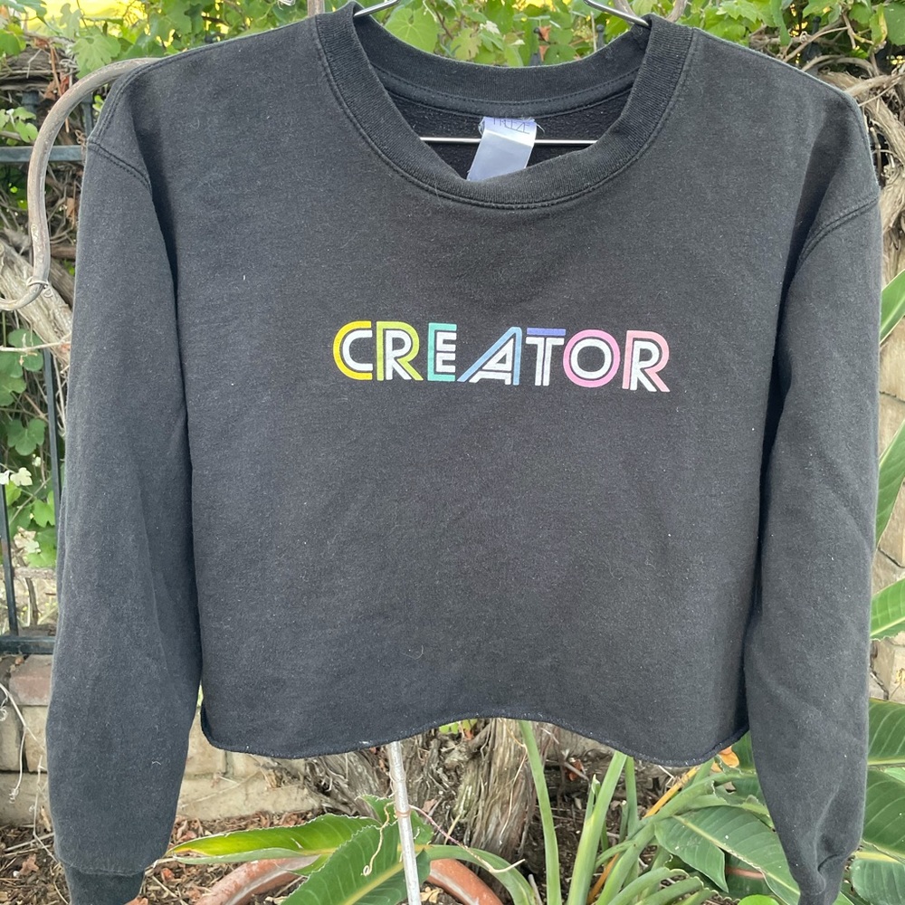 Crop Top Sweatshirt Size Large Creator